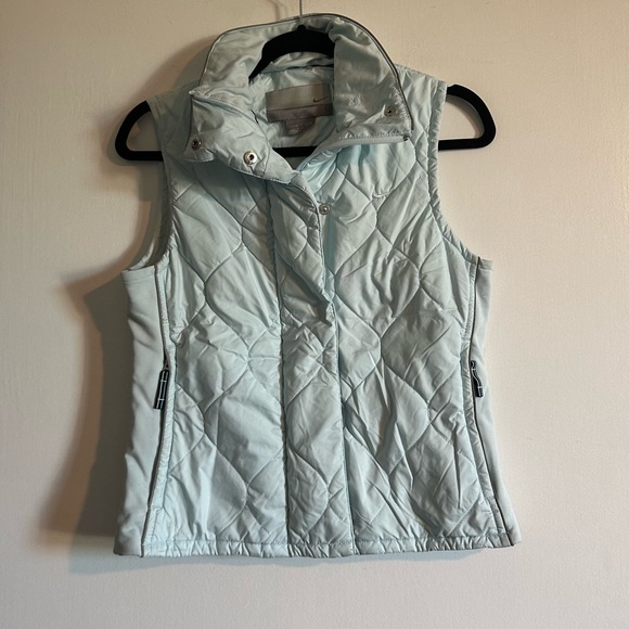 Nike Light Blue Quilted Outdoor Classic Activewear Vest Size Small EUC - Picture 3 of 5